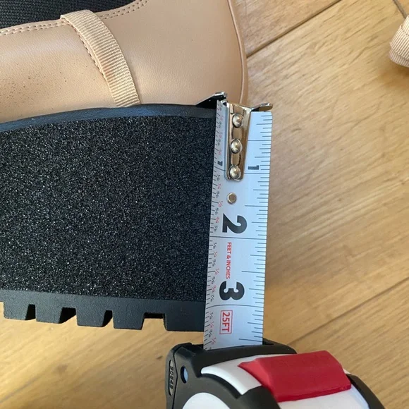 Circus by Sam Edelman cream tan platform Chelsea boots - Picture 12 of 13
